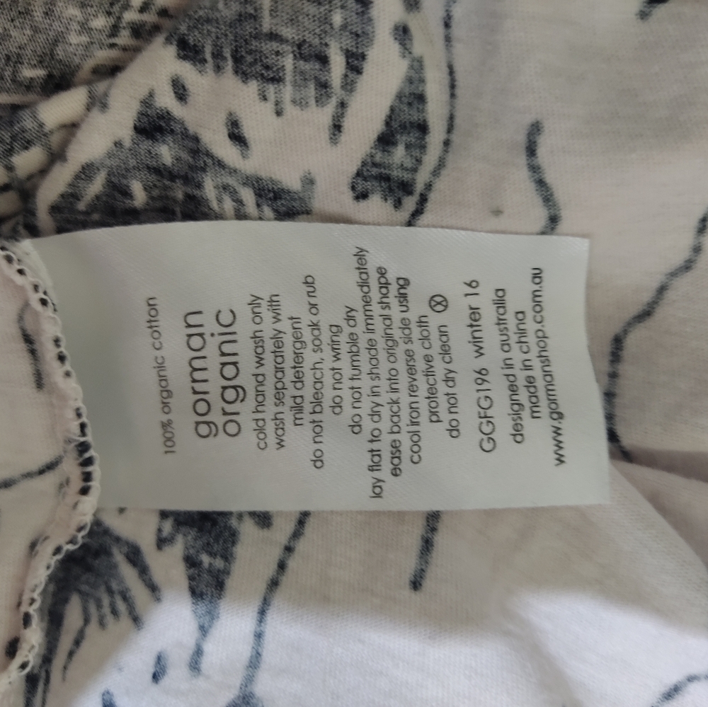 Gorman organics size 6 ain't no mountain tshirt - Picture 4 of 5